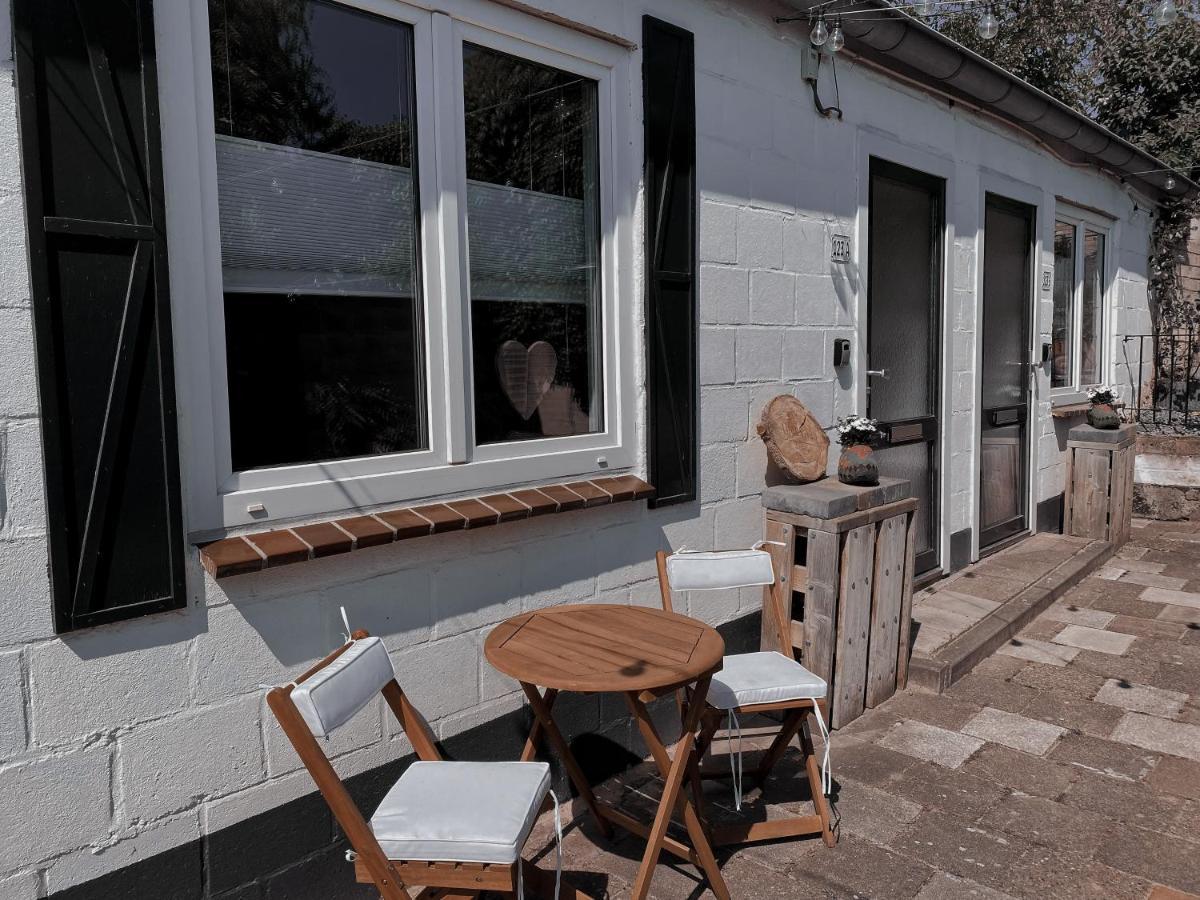 Loods 123 Bed & Kitchen Villa Landgraaf Exterior photo